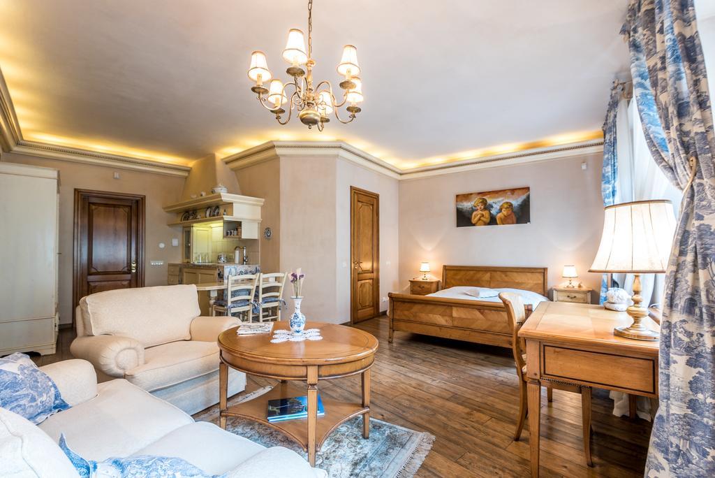 Angel House Vilnius, Pilies Apartment ภายนอก รูปภาพ