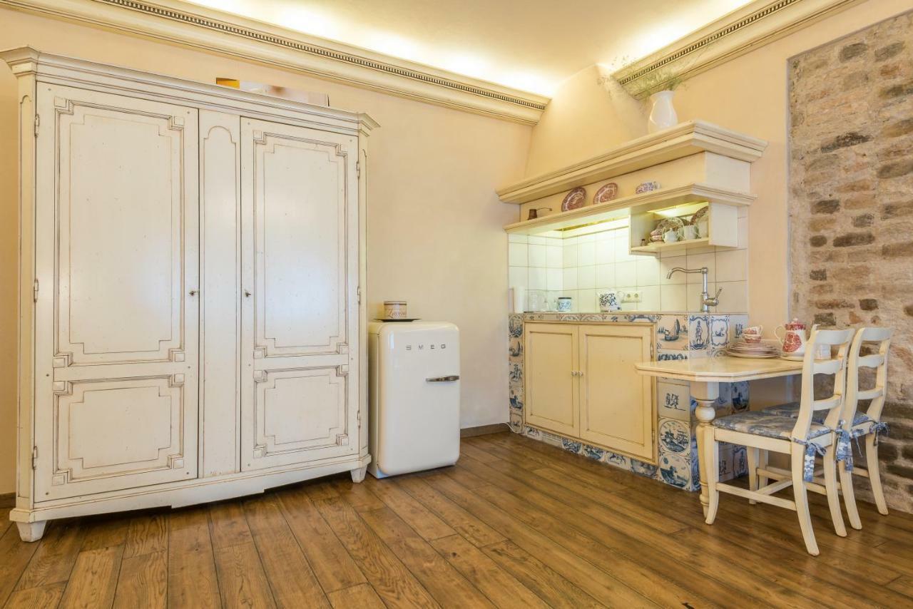 Angel House Vilnius, Pilies Apartment ภายนอก รูปภาพ